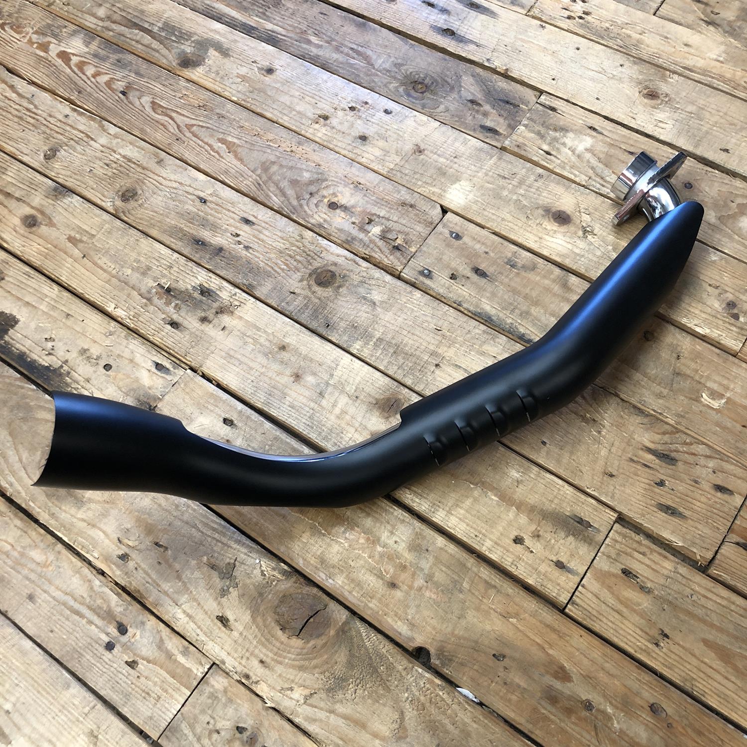 Indian Scout Bobber / Rogue front exhaust header with heatshield